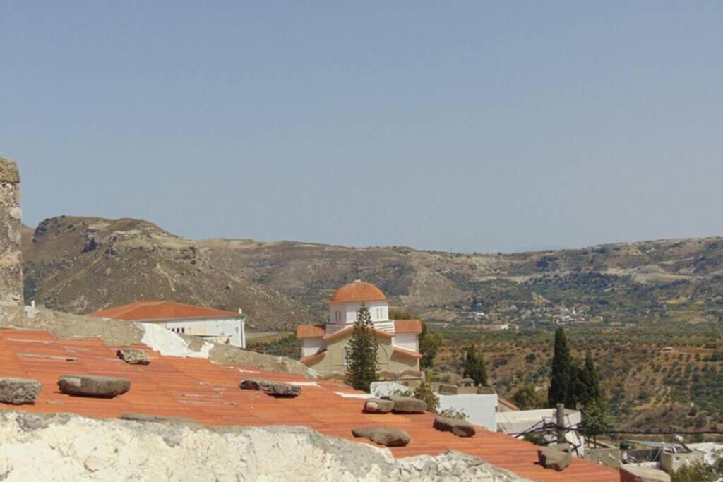 Villa Strata Kardhamiana Bagian luar foto
