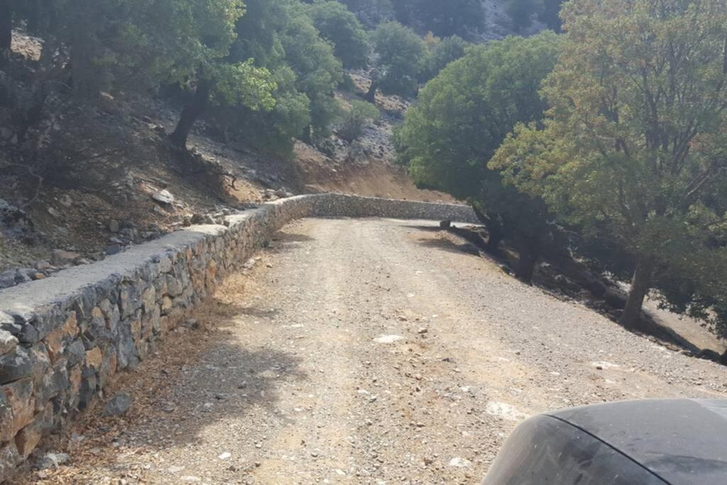 Villa Strata Kardhamiana Bagian luar foto