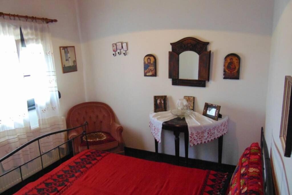 Villa Strata Kardhamiana Bagian luar foto