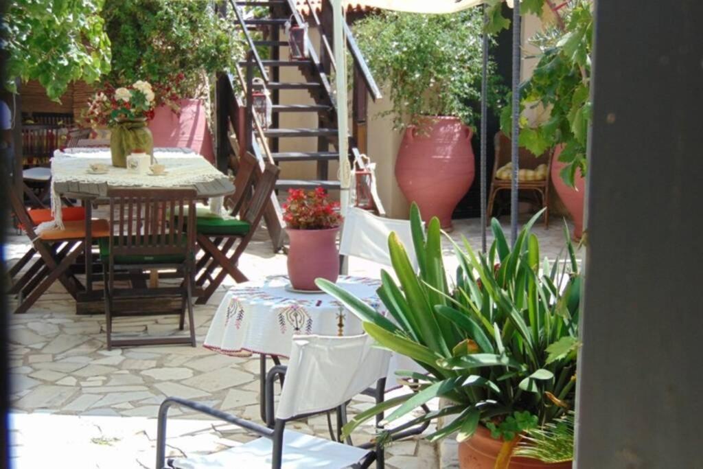 Villa Strata Kardhamiana Bagian luar foto